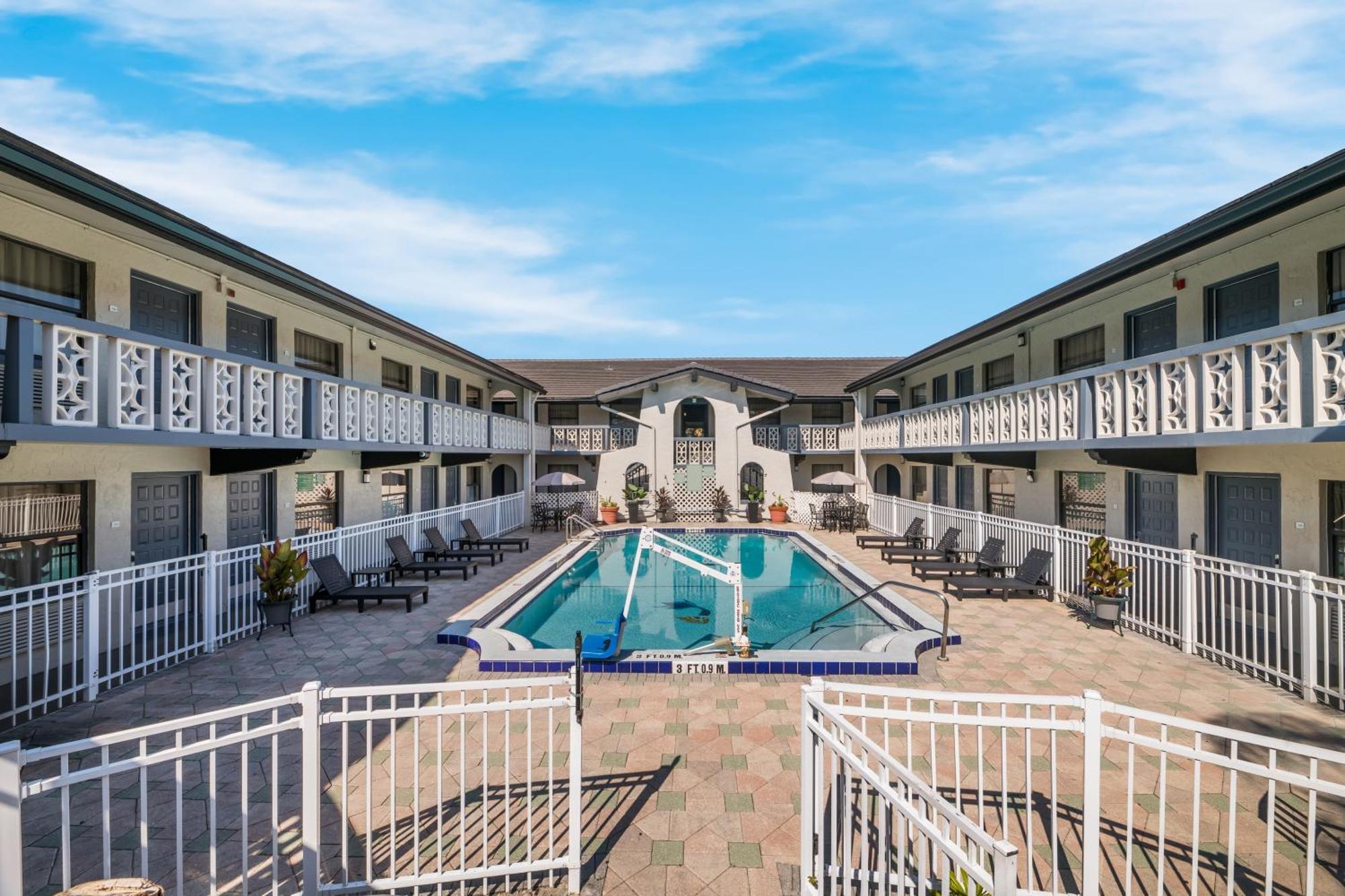 Quality Inn & Suites Altamonte Springs Orlando-North Eksteriør billede